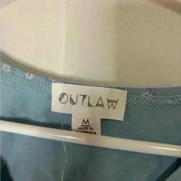 New with tags, womens size medium shirt, #K394 - Picture 2 of 6